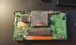 Featured image of post One from Two: Reviving a Nintendo DS Lite